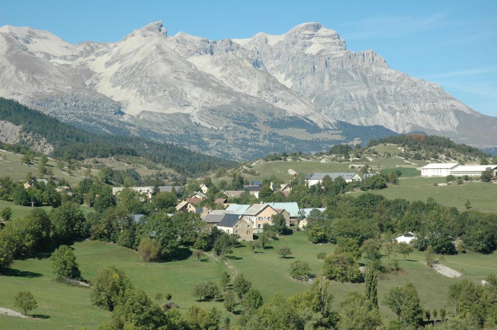 Madame Vacances Residence La Crete Du Berger Agnières-en-Dévoluy Екстериор снимка